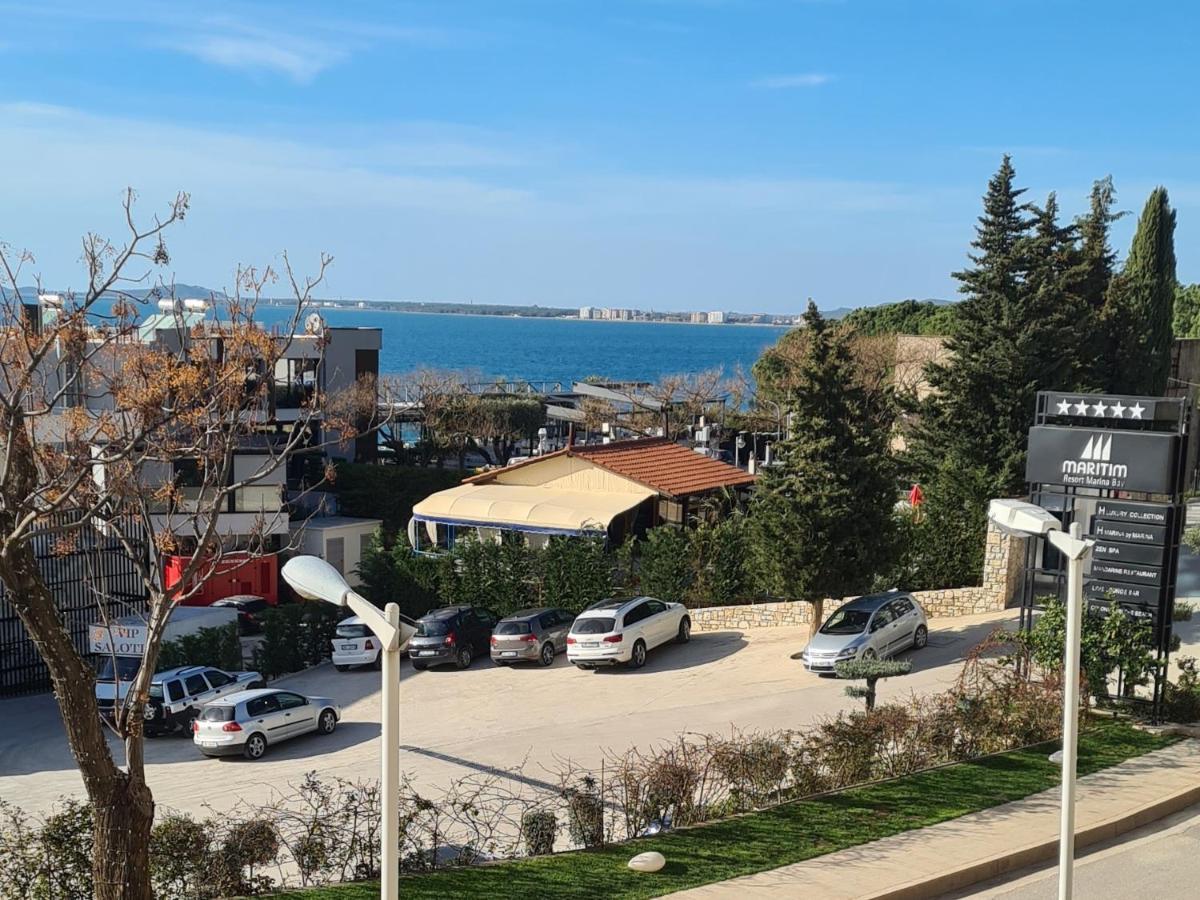Apartment Vacation Station Sea View